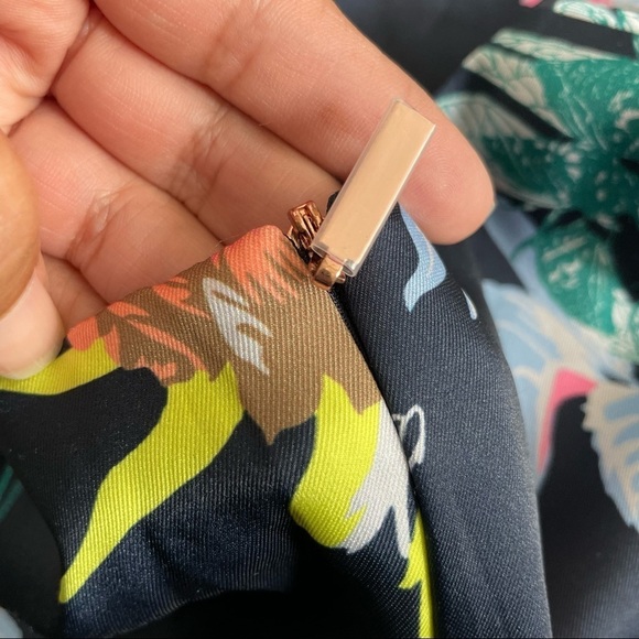 NWOT! Tibi Navy Gothic Floral Shift‎ Dress with Blouson Sleeves Size 2 - Picture 10 of 13